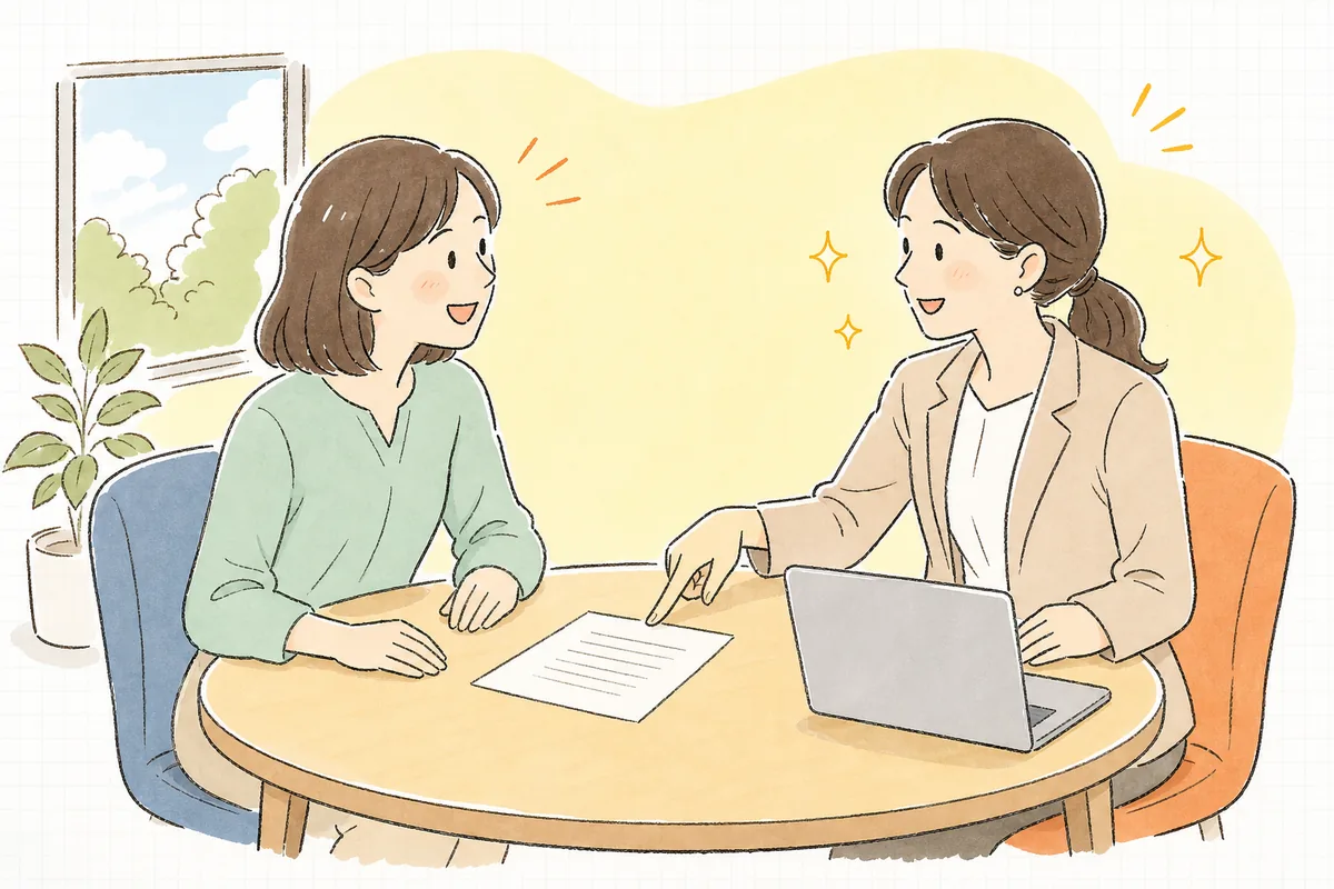 明るいオフィスの打ち合わせスペースで、企業SNS担当者と法務担当の同僚が1枚のメモをはさんで向かい合い、笑顔でうなずき合っている情景